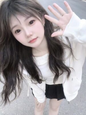 七七